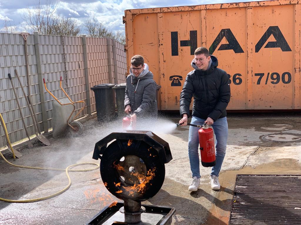 "brennende" Container